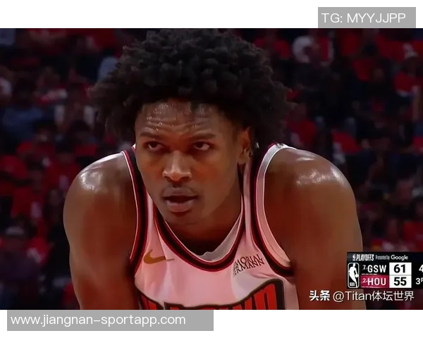 贾里德巴特勒火力全开26投14中三分命中5个狂砍35分7篮板9助攻